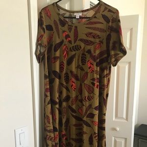 Carly LLR. Feathers Carly